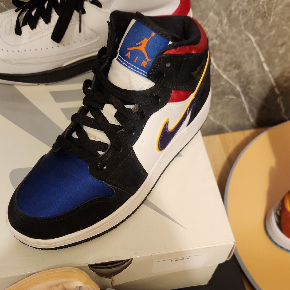 JORDAN 1 TOP 3